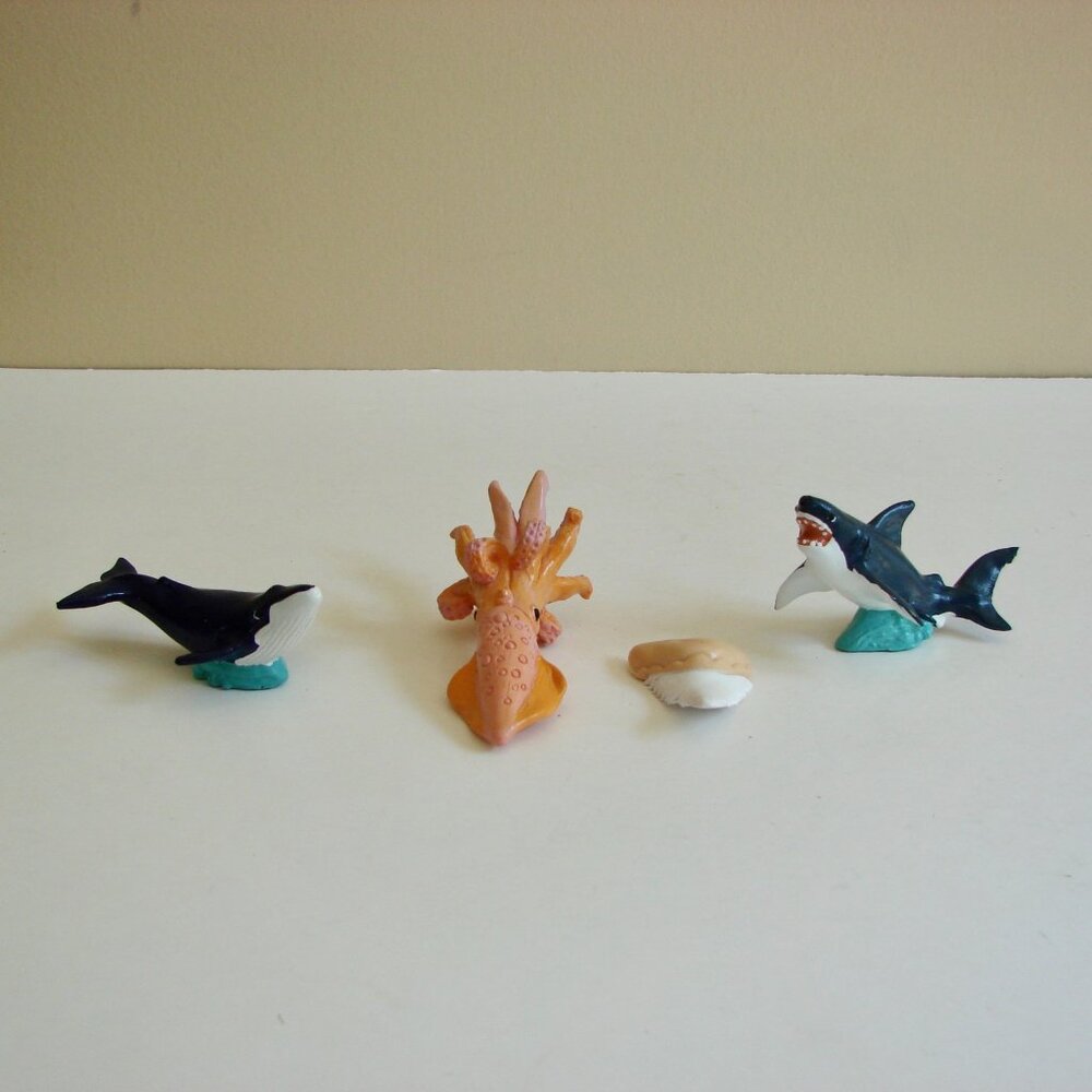 Vintage Safari Ltd Animal Marine Ocean Blue Whale Squid Bull Shark Tooth Toys